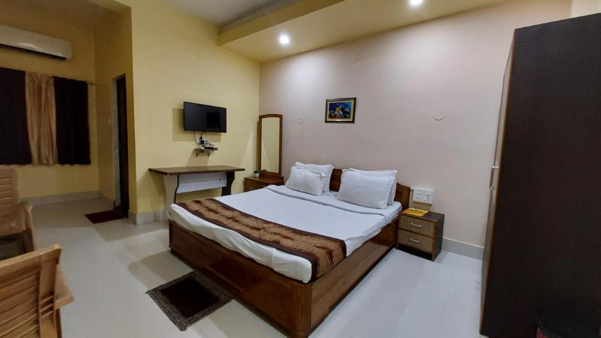 Goroomgo Silicon Residency Puri Near Sea Beach & Temple - Luxurious Room - Lift And Parking Facilities - Best Seller Exterior foto